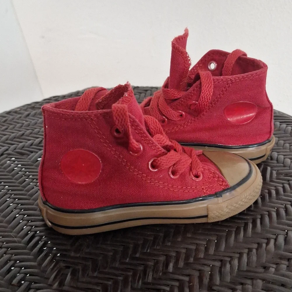Converse Red W / Gum Sole Toddler Kids Sz 5 High Top